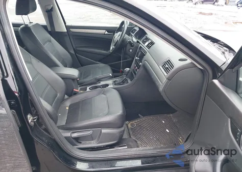 2014 Volkswagen Passat 1.8T Se from USA, damaged, VIN 1VWBT7A34EC047648